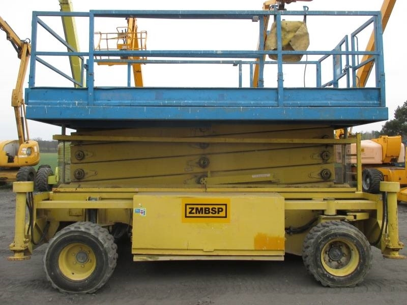 Holland Lift B 165 DL 24 - Nacelle ciseaux: photos 2 Holland Lift B 165 DL 24 - Nacelle ciseaux: photos 2