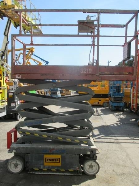 SkyJack SJ III 3219 - Nacelle ciseaux: photos 5 SkyJack SJ III 3219 - Nacelle ciseaux: photos 5