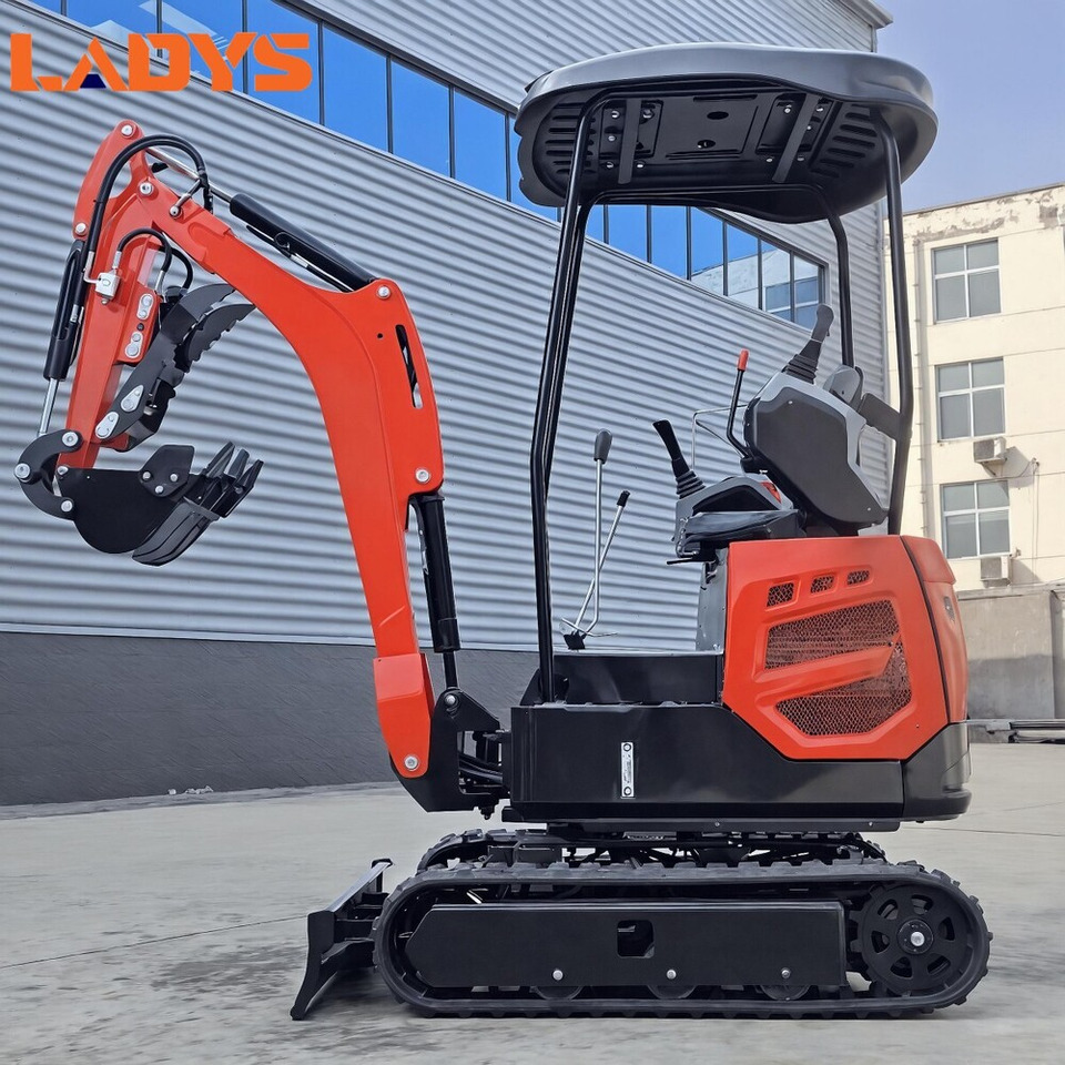 LADYS Mini Excavator Digger Miniexcavadora EPA Kubota Engine Chinese LADYS DY18 Mini Excavator For Sale With Mini Excavator Attachment Set - Mini pelle: photos 3 LADYS Mini Excavator Digger Miniexcavadora EPA Kubota Engine Chinese LADYS DY18 Mini Excavator For Sale With Mini Excavator Attachment Set - Mini pelle: photos 3