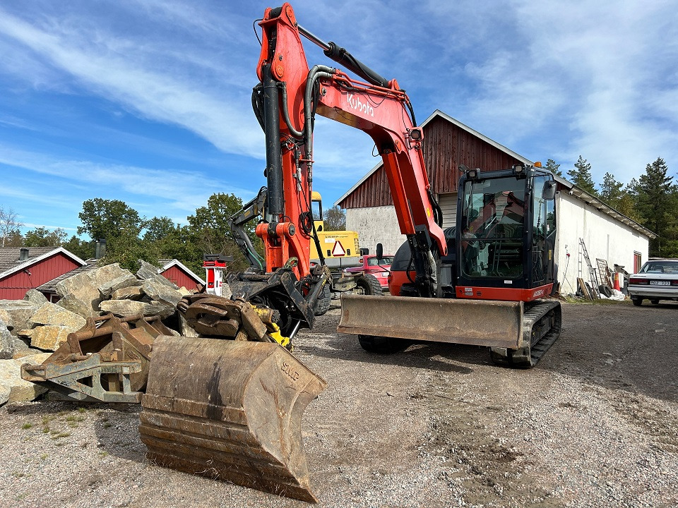 Kubota KX080-4 - Pelle sur chenille: photos 1 Kubota KX080-4 - Pelle sur chenille: photos 1
