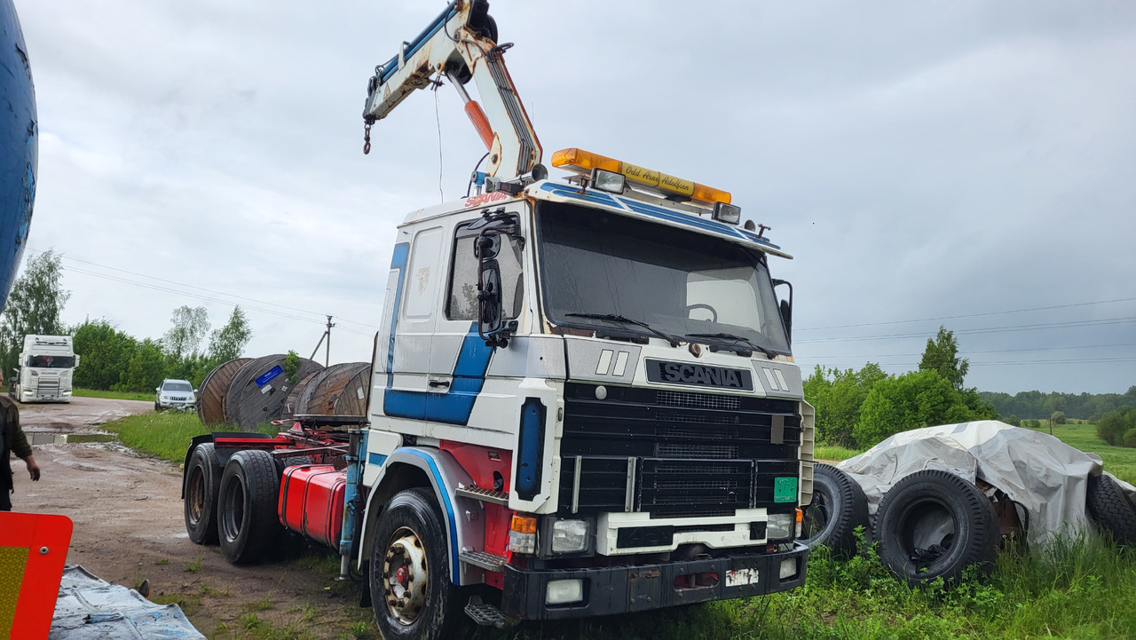 SCANIA R 142 H 6X2 SU KRANU - Tracteur routier: photos 2 SCANIA R 142 H 6X2 SU KRANU - Tracteur routier: photos 2