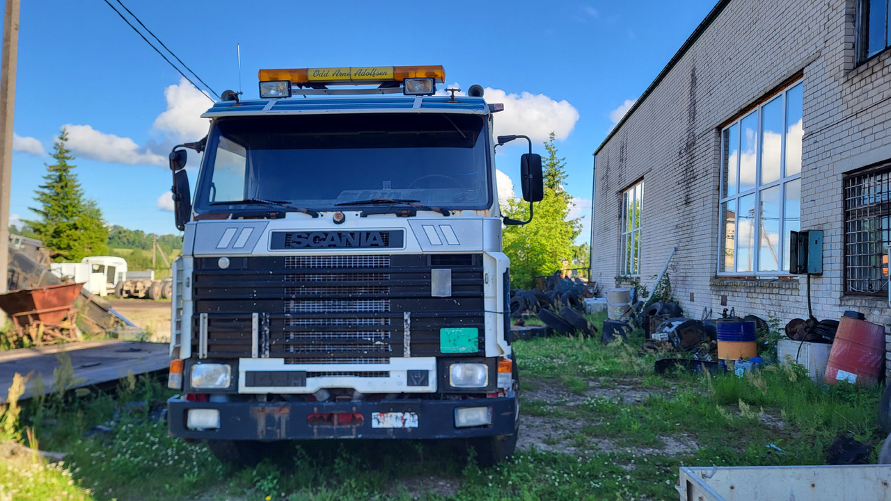 SCANIA R 142 H 6X2 SU KRANU - Tracteur routier: photos 3 SCANIA R 142 H 6X2 SU KRANU - Tracteur routier: photos 3