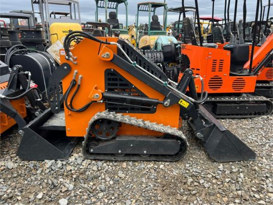 96888 QB480 - Chargeuse compacte sur chenilles: photos 1 96888 QB480 - Chargeuse compacte sur chenilles: photos 1