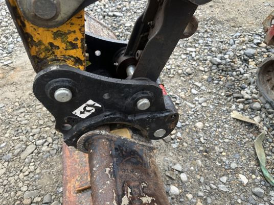 Bobcat E35 CLIM à 22 500 € HT - Mini pelle: photos 5 Bobcat E35 CLIM à 22 500 € HT - Mini pelle: photos 5