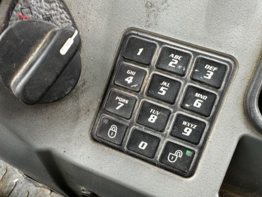 Mini pelle Bobcat E50: photos 9