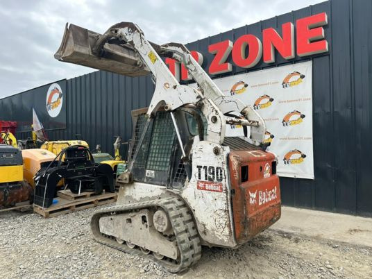Bobcat T190 Joystick à 19 900 € HT - Chargeuse compacte sur chenilles: photos 2 Bobcat T190 Joystick à 19 900 € HT - Chargeuse compacte sur chenilles: photos 2