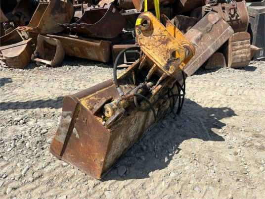 Godet inclinable - axe 60 mm - Godet: photos 4 Godet inclinable - axe 60 mm - Godet: photos 4