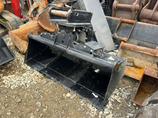 Godet inclinable pour pelle - Ms08 - Godet: photos 2 Godet inclinable pour pelle - Ms08 - Godet: photos 2