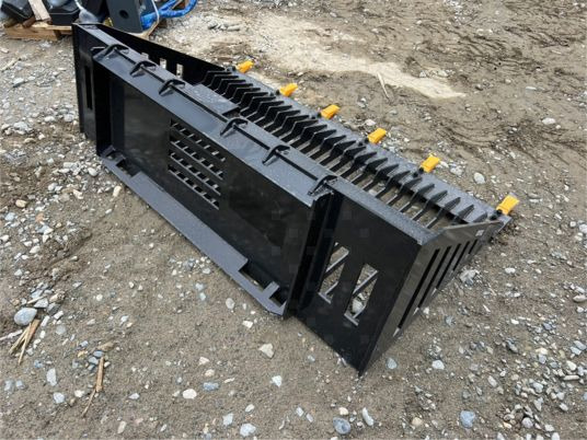 Godet squelette pour minichargeur - Godet: photos 5 Godet squelette pour minichargeur - Godet: photos 5