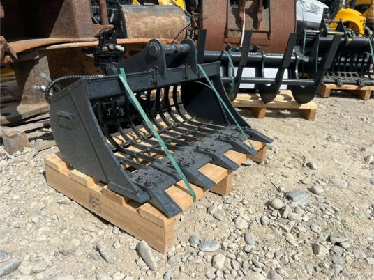 Godet squelette pour minipelle CR30 - Godet: photos 1 Godet squelette pour minipelle CR30 - Godet: photos 1