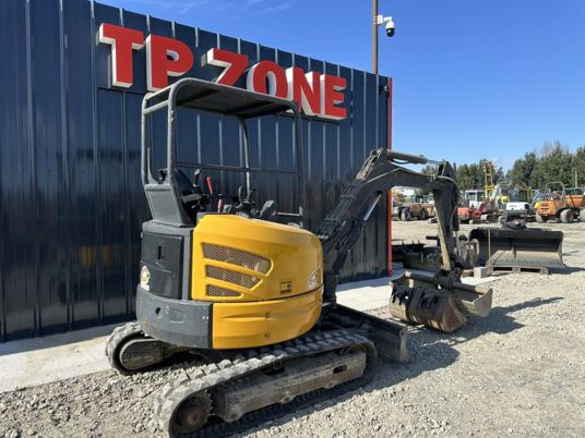 Kato Imer 27V4 - Mini pelle: photos 3 Kato Imer 27V4 - Mini pelle: photos 3