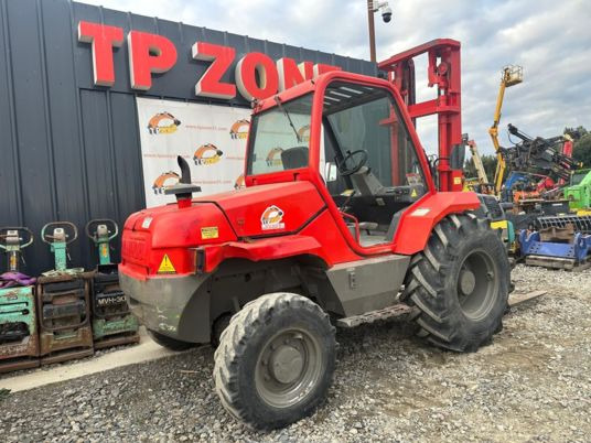 Manitou M26-4 4X4 à 18500 € HT - Chariot élévateur: photos 3 Manitou M26-4 4X4 à 18500 € HT - Chariot élévateur: photos 3