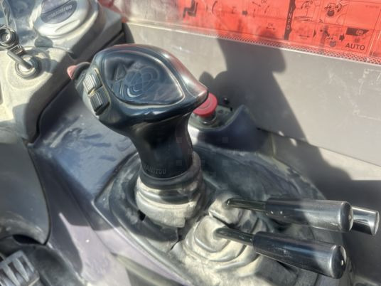 Chariot télescopique Manitou MT 1335 à 39500 E HT: photos 9