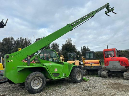 Merlo P40.14K à 21500 € HT - Chariot télescopique: photos 1 Merlo P40.14K à 21500 € HT - Chariot télescopique: photos 1