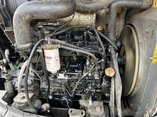 Mini pelle Neuson 6003 RD à 18500€ HT: photos 8