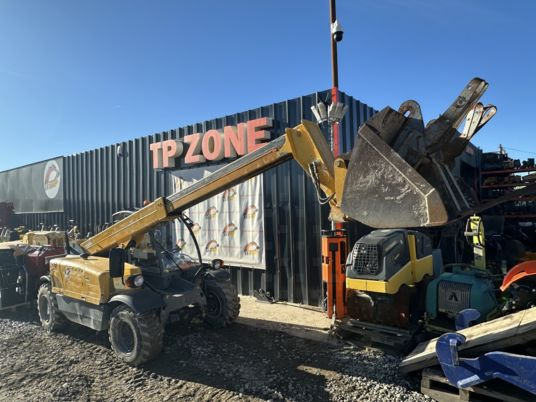 Terex TELELIFT 2506 à 21 500 € HT - Chariot télescopique: photos 1 Terex TELELIFT 2506 à 21 500 € HT - Chariot télescopique: photos 1