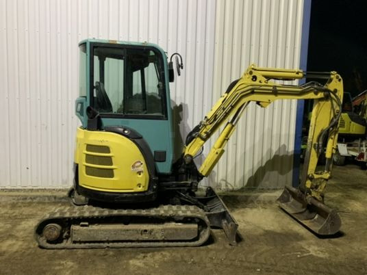 Yanmar VIO33-U Cabine - Mini pelle: photos 1 Yanmar VIO33-U Cabine - Mini pelle: photos 1