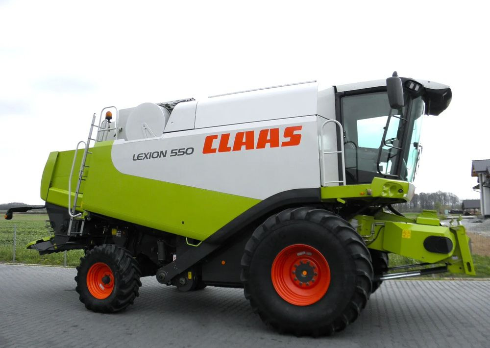 Claas Lexion 550 2008 Rok, Nowsza Wersja, Nie Malowany, Stan Idealny - Moissonneuse-batteuse: photos 2 Claas Lexion 550 2008 Rok, Nowsza Wersja, Nie Malowany, Stan Idealny - Moissonneuse-batteuse: photos 2