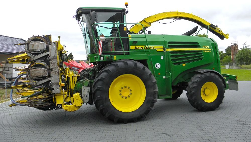 John Deere 7750 ProDrive 2008 Rok, +Kemper 375, +podbieracz do traw, Nie Malowany, Stan Bardzo Dobry - Ensileuse: photos 4 John Deere 7750 ProDrive 2008 Rok, +Kemper 375, +podbieracz do traw, Nie Malowany, Stan Bardzo Dobry - Ensileuse: photos 4