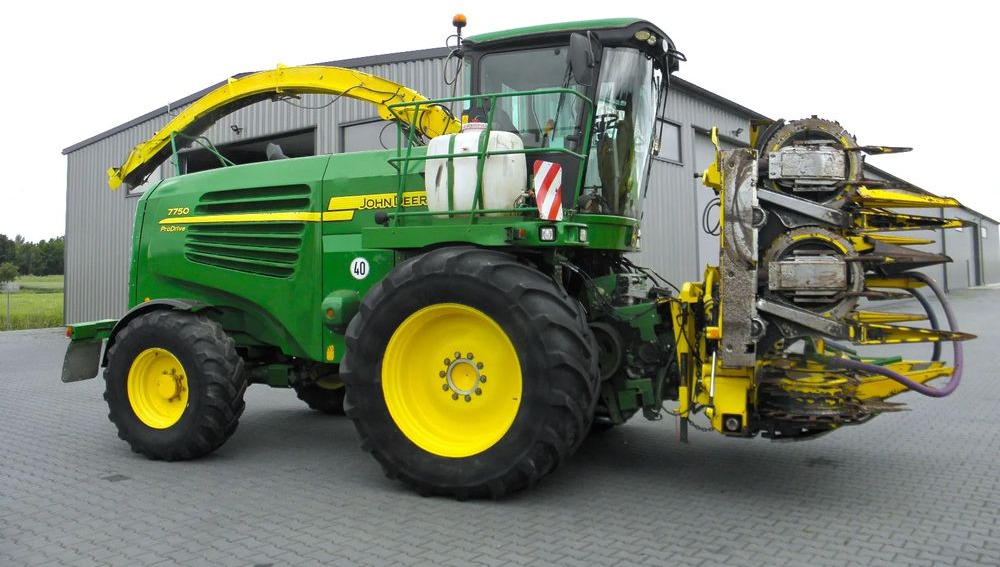 John Deere 7750 ProDrive 2008 Rok, +Kemper 375, +podbieracz do traw, Nie Malowany, Stan Bardzo Dobry - Ensileuse: photos 3 John Deere 7750 ProDrive 2008 Rok, +Kemper 375, +podbieracz do traw, Nie Malowany, Stan Bardzo Dobry - Ensileuse: photos 3
