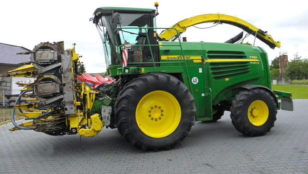 John Deere 7750 ProDrive 2008 Rok, +Kemper 375, +podbieracz do traw, Nie Malowany, Stan Bardzo Dobry - Ensileuse: photos 1 John Deere 7750 ProDrive 2008 Rok, +Kemper 375, +podbieracz do traw, Nie Malowany, Stan Bardzo Dobry - Ensileuse: photos 1