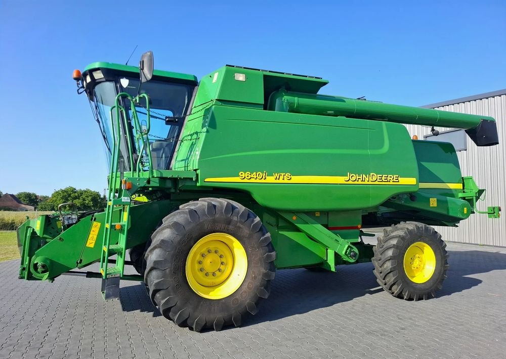 John Deere WTS 9640i 2005 Rok, heder 6,1m, Stol do rzepaku, Nie Malowany, Stan Bardzo Dobry - Moissonneuse-batteuse: photos 1 John Deere WTS 9640i 2005 Rok, heder 6,1m, Stol do rzepaku, Nie Malowany, Stan Bardzo Dobry - Moissonneuse-batteuse: photos 1