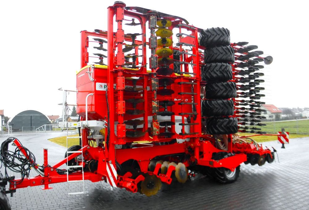 Pottinger Terrasem C9 Artis 2014 Rok, Nowe Elementy Robocze, Nie Malowany, Stan Idealny - Semoir: photos 4 Pottinger Terrasem C9 Artis 2014 Rok, Nowe Elementy Robocze, Nie Malowany, Stan Idealny - Semoir: photos 4