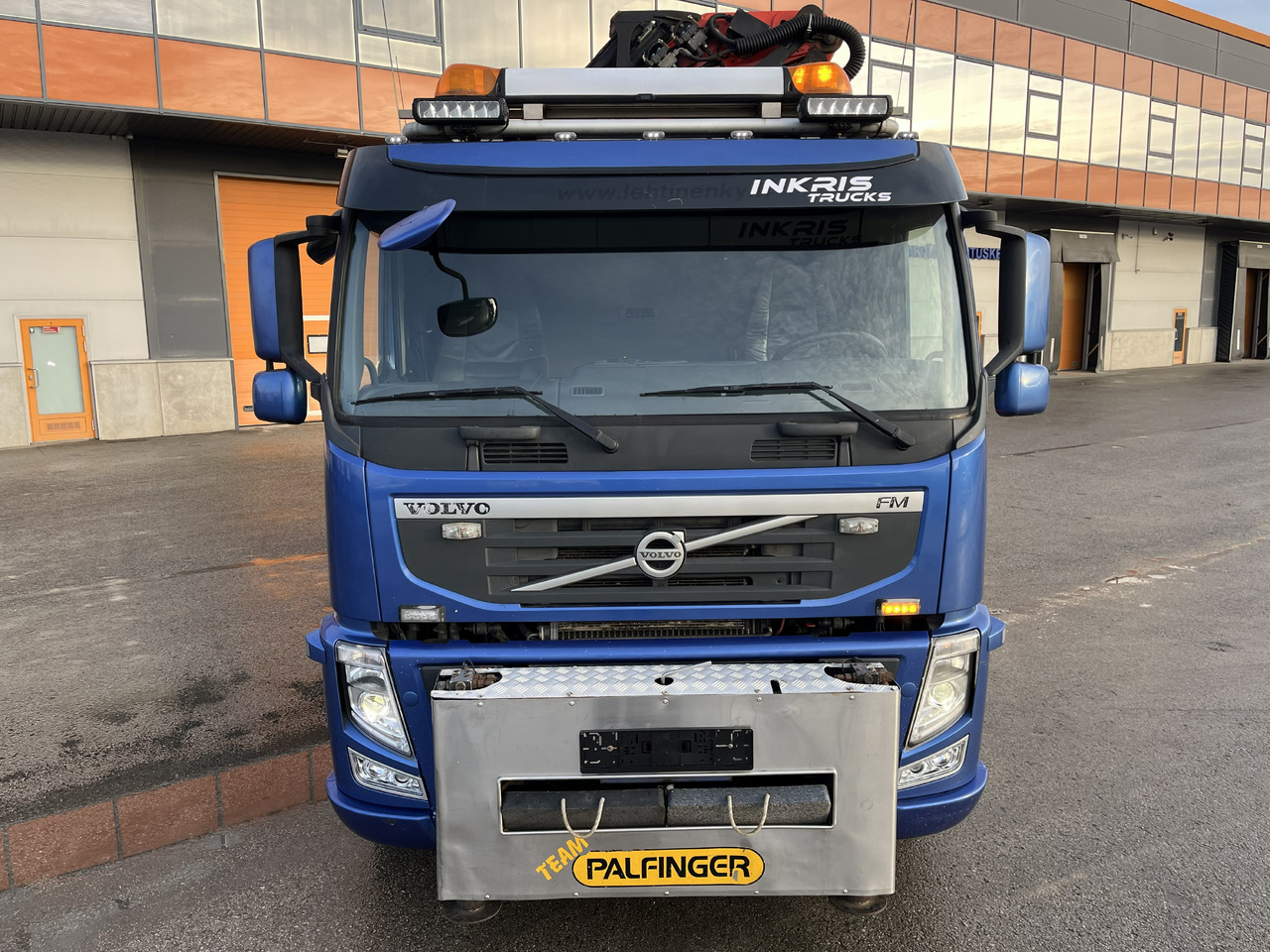 VOLVO FM 500 8X4 + Crane Palfinger PK53002SH YEAR 2016 + JIB PJ125 - Camion grue: photos 3 VOLVO FM 500 8X4 + Crane Palfinger PK53002SH YEAR 2016 + JIB PJ125 - Camion grue: photos 3