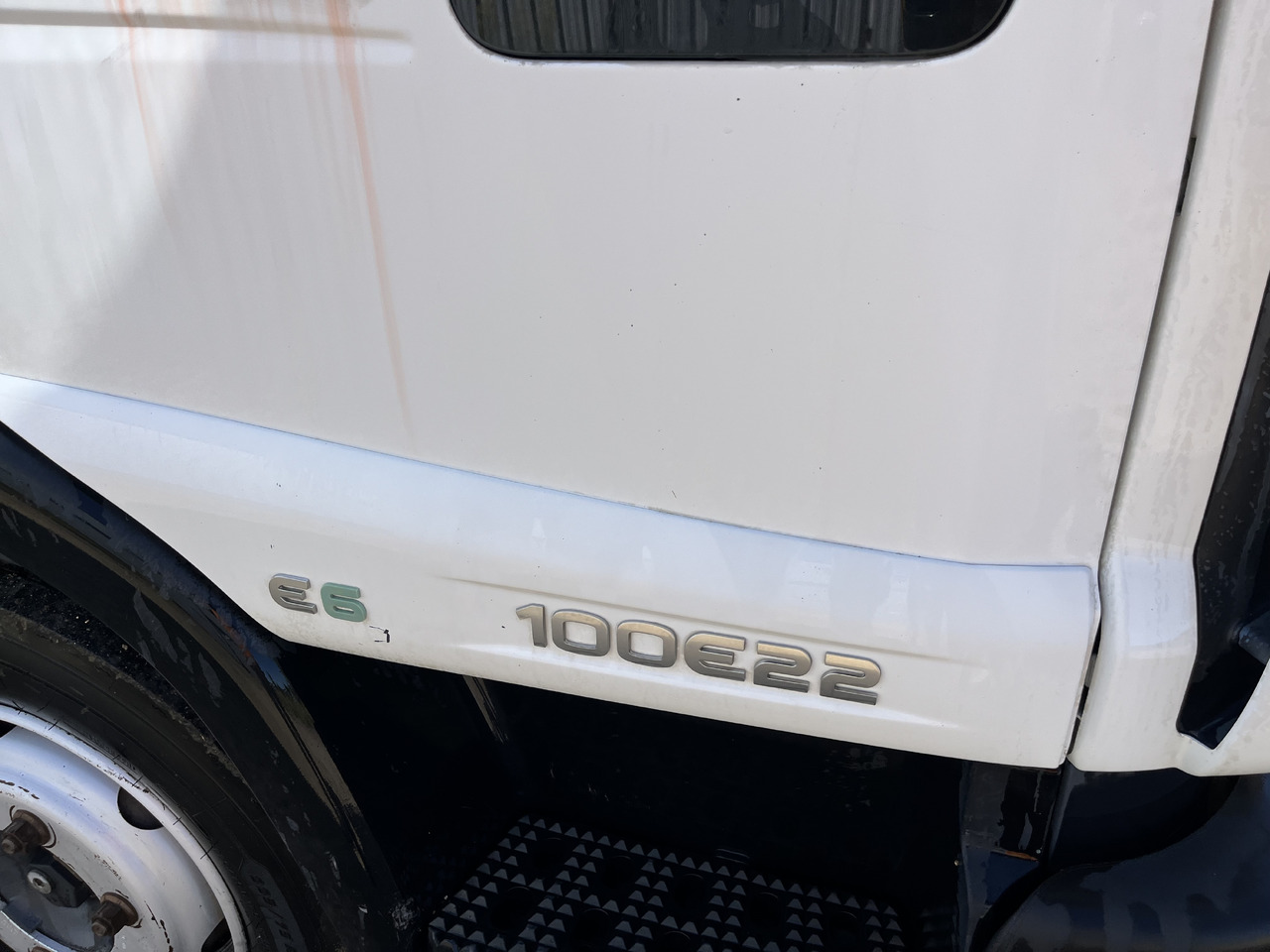 Iveco Eurocargo 100E22 caisse double cabine 7 places - Camion fourgon: photos 4 Iveco Eurocargo 100E22 caisse double cabine 7 places - Camion fourgon: photos 4