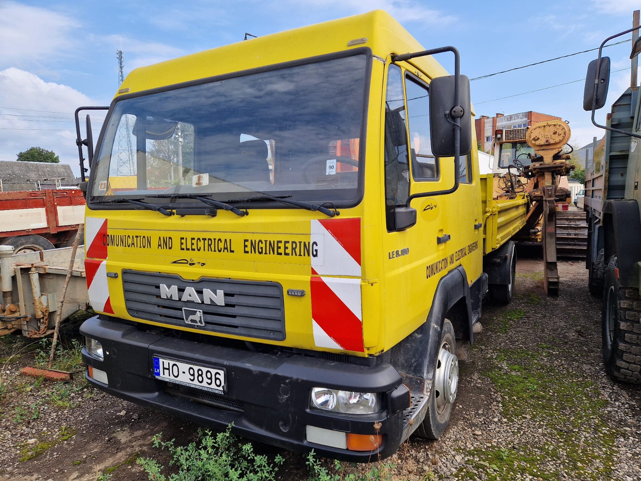 MAN Le 8.180 - Camion benne: photos 1 MAN Le 8.180 - Camion benne: photos 1
