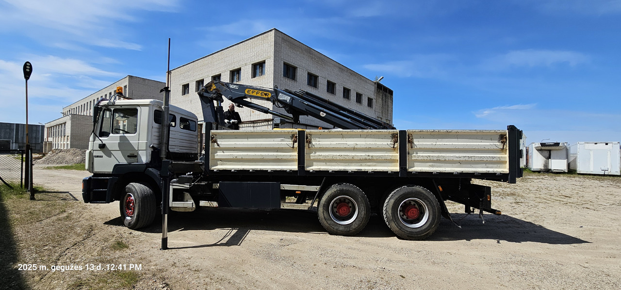 Camion benne MAN 33.414: photos 13