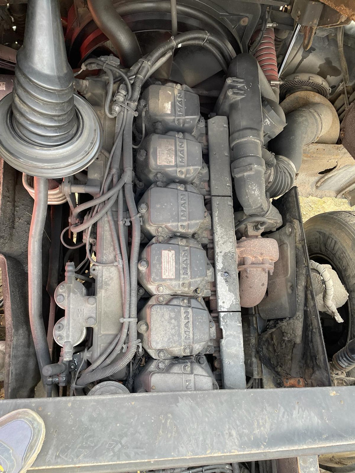 Camion benne MAN 33.414: photos 21