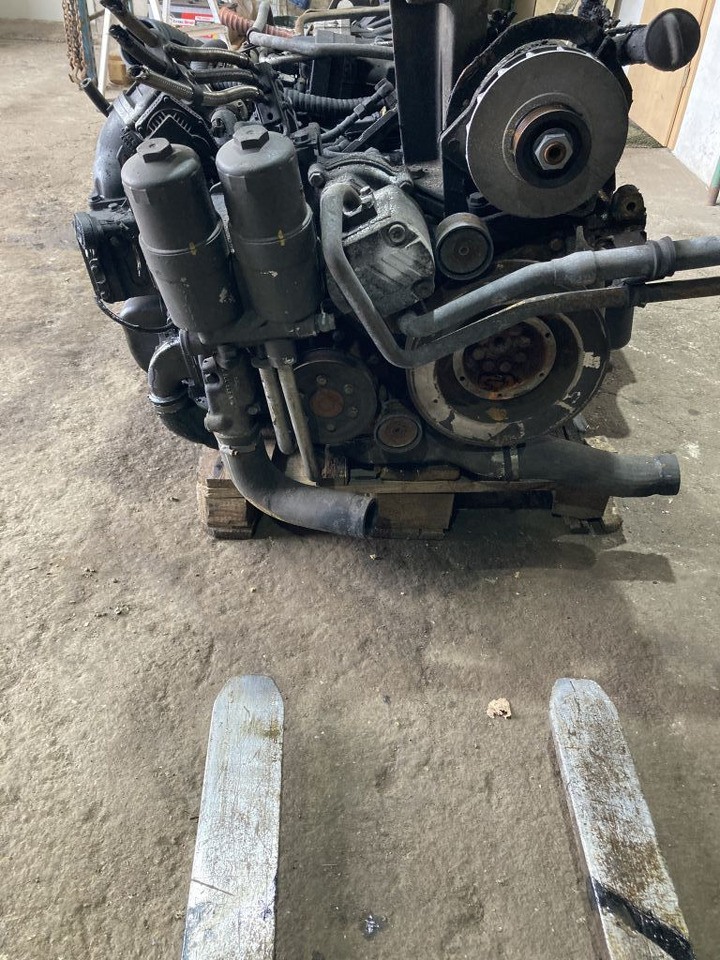 Mercedes-Benz Mercedes Motor OM 457 HLA Citaro EEV OM457HLA Claas 457.959 457959 - Moteur pour Bus: photos 2 Mercedes-Benz Mercedes Motor OM 457 HLA Citaro EEV OM457HLA Claas 457.959 457959 - Moteur pour Bus: photos 2