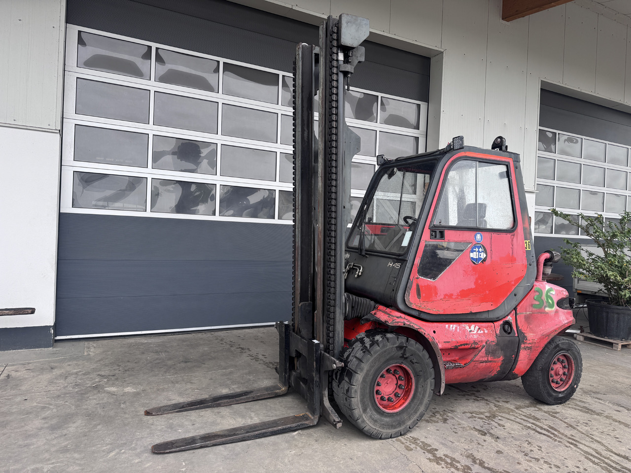 LINDE H 45 D 600 - Chariot élévateur diesel: photos 2 LINDE H 45 D 600 - Chariot élévateur diesel: photos 2