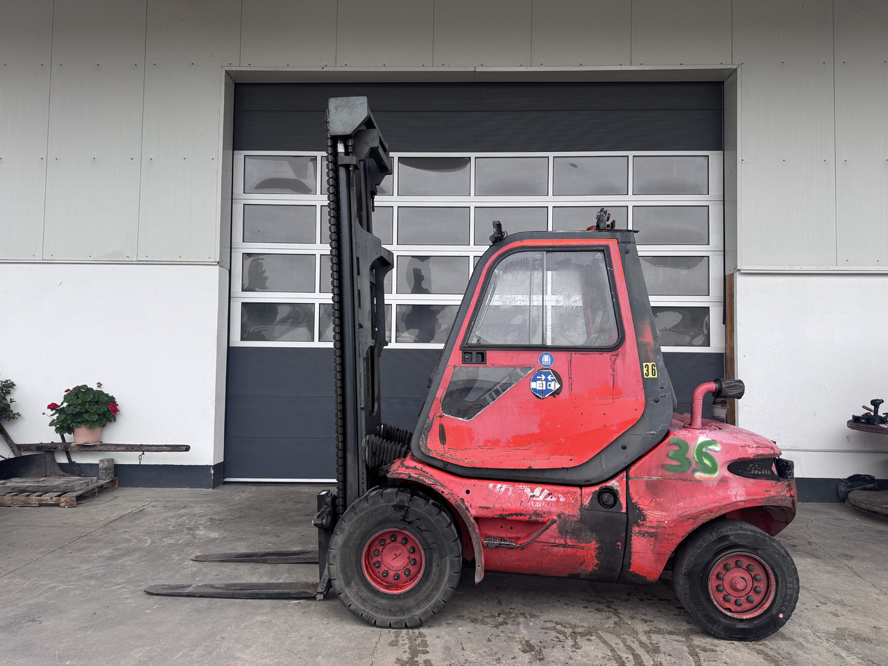 LINDE H 45 D 600 - Chariot élévateur diesel: photos 1 LINDE H 45 D 600 - Chariot élévateur diesel: photos 1