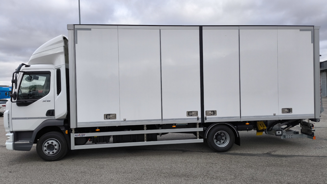 DAF XB 210 FA - Camion fourgon: photos 2 DAF XB 210 FA - Camion fourgon: photos 2