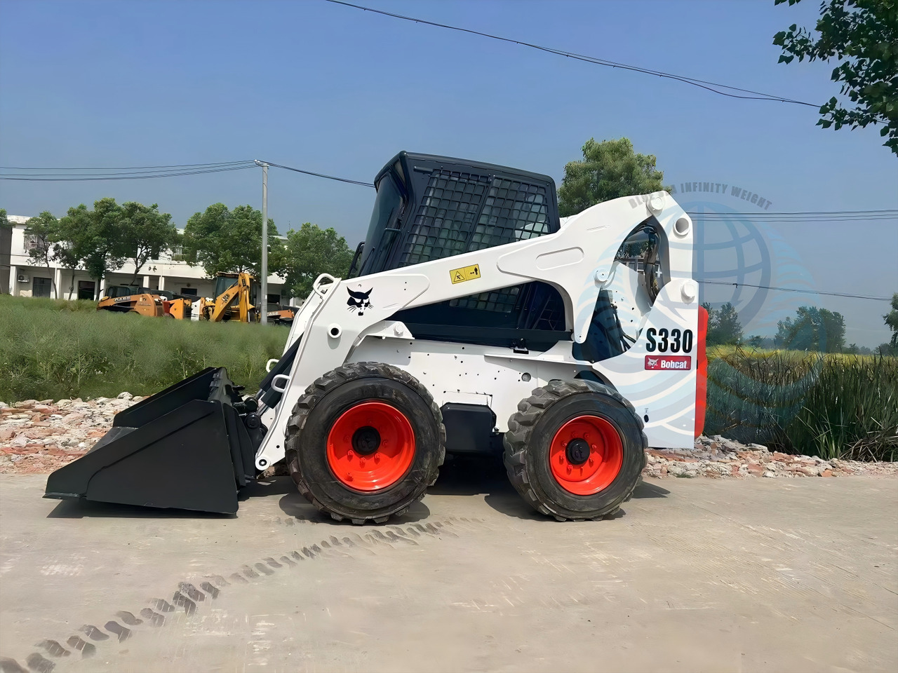 BOBCAT 330 - Mini chargeuse: photos 2 BOBCAT 330 - Mini chargeuse: photos 2