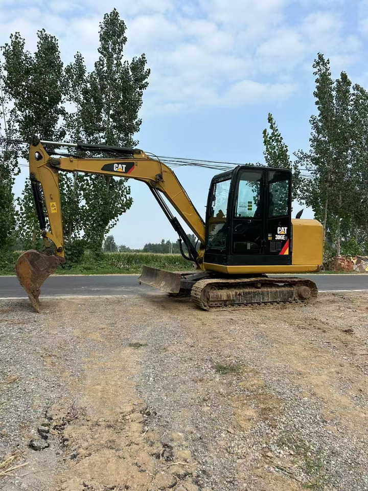 CATERPILLAR 306E2 - Pelle sur chenille: photos 1 CATERPILLAR 306E2 - Pelle sur chenille: photos 1