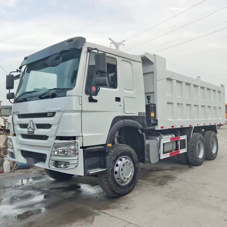 Sinotruk HOWO 371 dump truck tipper - Camion benne: photos 1 Sinotruk HOWO 371 dump truck tipper - Camion benne: photos 1