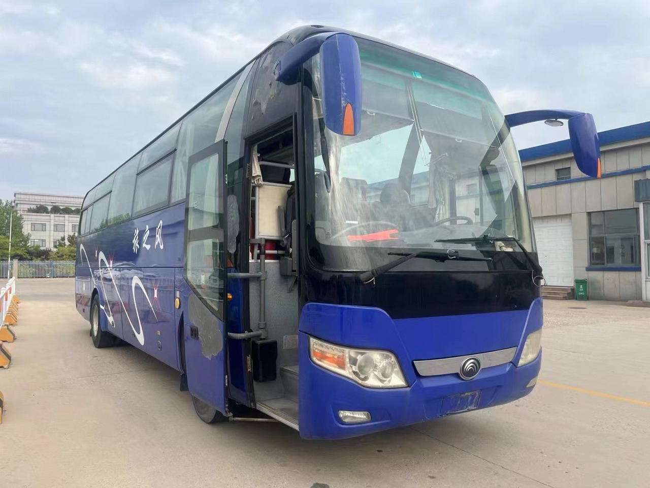 YUTONG ZK6110 - Autocar: photos 1 YUTONG ZK6110 - Autocar: photos 1
