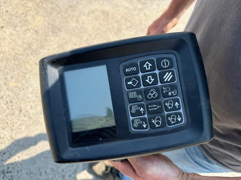 Presse à balles rondes CASE-IH RB 465: photos 10