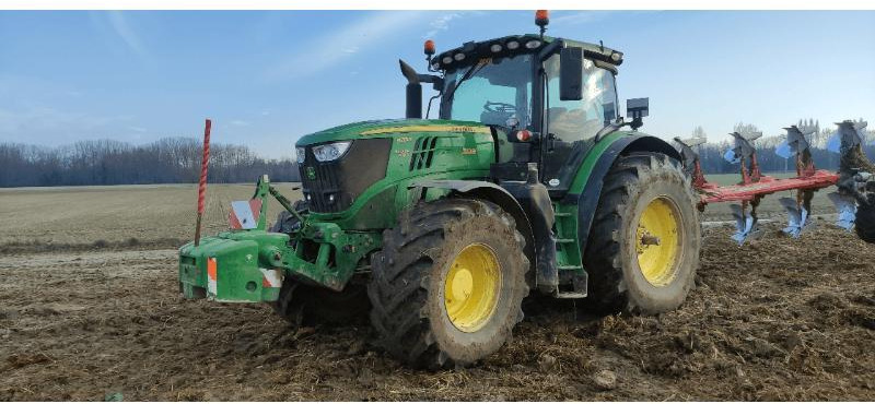 JOHN DEERE 6215R - Tracteur agricole: photos 1 JOHN DEERE 6215R - Tracteur agricole: photos 1