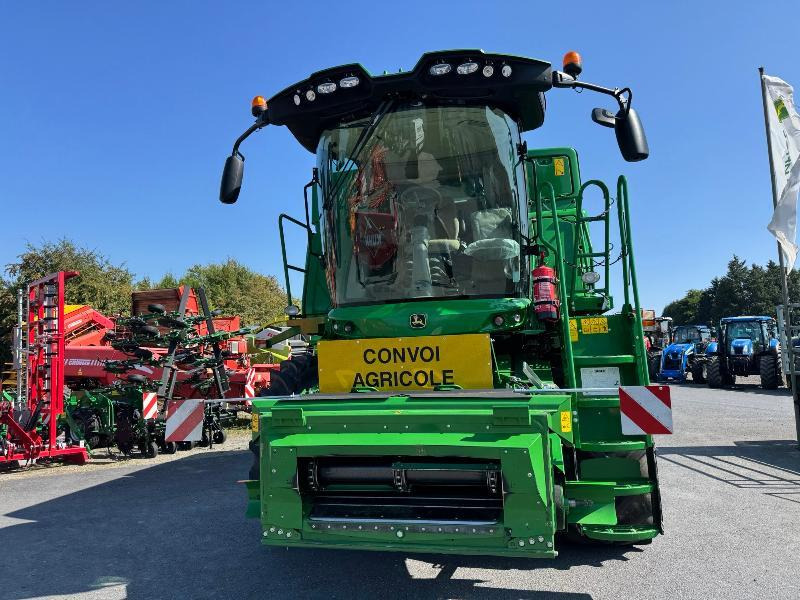 JOHN DEERE T550 - Moissonneuse-batteuse: photos 2 JOHN DEERE T550 - Moissonneuse-batteuse: photos 2