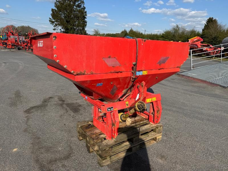 KUHN MDS732 - Distributeur d'engrais: photos 3 KUHN MDS732 - Distributeur d'engrais: photos 3