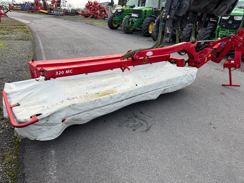 LELY 350 - Faucheuse: photos 4 LELY 350 - Faucheuse: photos 4