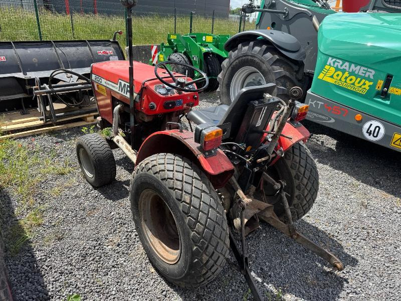 MASSEY-FERGUSON 200 - Tracteur agricole: photos 2 MASSEY-FERGUSON 200 - Tracteur agricole: photos 2