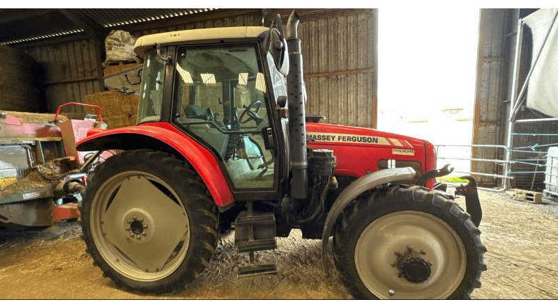 MASSEY-FERGUSON 5460 - Tracteur agricole: photos 1 MASSEY-FERGUSON 5460 - Tracteur agricole: photos 1