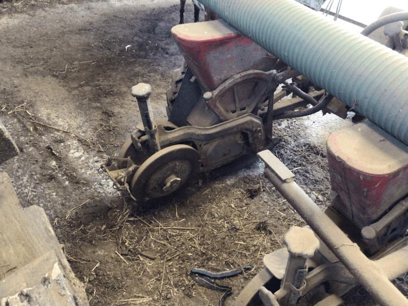 NODET PNEUMASEM 2 - Semoir monograine: photos 2 NODET PNEUMASEM 2 - Semoir monograine: photos 2