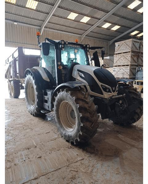 VALTRA N174 DIRECT - Tracteur agricole: photos 2 VALTRA N174 DIRECT - Tracteur agricole: photos 2