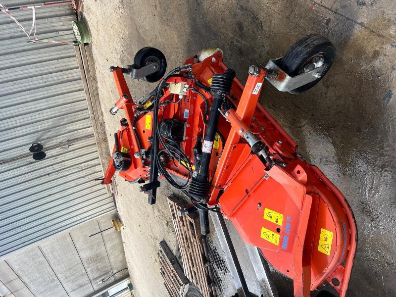 WIEDENMANN RMR230V-F - Motofaucheuse: photos 3 WIEDENMANN RMR230V-F - Motofaucheuse: photos 3